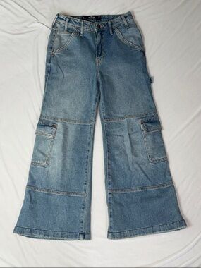 NWOT Hollister Women’s Light Wash Blue Denim Flare Wide-Leg Cargo Jeans